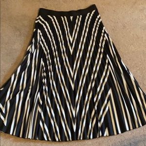 Pleated MIDI Skirt